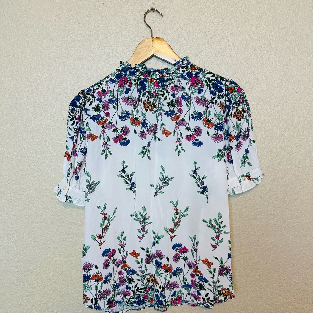 Talbots Women’s Floral Blouse 1/4 Button Down Size Medium - Picture 3 of 7